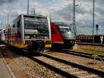   Moderne Triebwagen in Erfurt anllich der Fahrzeugausstellung 2005, vorn der 672 der Burgenlandbahn