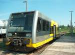 Burgenlandbahn 672 913-1  Der Querfurter  als RB von Nebra nach Naumburg (S) Ost, im Bahnhof Karsdorf; 13.05.2008
