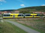 Burgenlandbahn 672 918-0  Finnebahn  + 672 909-9  Weienfelser Schusterjunge  am Hp Wangen (Arche Nebra); 12.09.2009