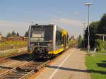 Burgenlandbahn 672 904  HappyCorax  (672 904-0 D-DB) als RB 25816 nach Merseburg, im Bf Querfurt; 07.09.2010