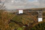 Schienenbus (Revier Sprinter) auf der Müngstener Brücke, am 29.10.2017.