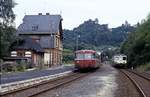 Bis zur Stillegung im September 1986 bestimmten nach ausscheiden der  Limburger Zigarren (BR 517) Schienenbusse und Akkutriebwagen der Baureihe 515 das Bild auf der damaligen KBS 548 Limburg - Bad