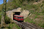 Am 18.04.2022 ist 798 752 zusammen mit 798 766 der (EVG; Eifelbahn Verkehrsgesellschaft mbH) bei Kasbach auf der Kasbachtalbahn in Richtung Linz (Rhein) unterwegs.