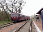 Ein Zug der Anhaltischen Bahngesellschaft beim Rangieren im Bahnhof Wrlitz.