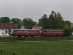 Der VT 98 der PEF am 01.05.2009 unterwegs auf der Rottalbahn bei Hulsessen 