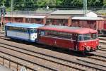 798 752-2 und VT-57 (VT 98-Reihe), ehemals der  HWB , jetzt in Linz/Rhein - 17.06.2015