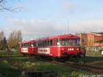 VT 3.08 und VT 3.09 ,die beiden historischen Uerdinger Schienenbusse der AKN,legten anlsslich des Sylvesterlaufes am 31.12.2006 eine Sonderfahrt nach Lgerdorf ein.