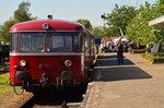 Dreiteiliger VT98 der ZLSM am Bahnsteig Gleis3 im Bahnhof Simpelveld am 25.9.2016