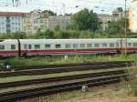 Zwischenwagen des Museums-Triebzuges VT 18 der Deutschen Reichsbahn am 19.05.2002 in Berlin-Lichtenberg.