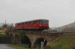 772 140-0 & 772 141-8, Bullay - Traben Trarbach, auf dem Viadukt in Reil.