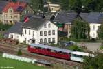 DR 171 056-5 mit Beiwagen 972 711-0 + DR 772 312-5 auf der Erzgebirgischen Aussichtsbahn, ex KBS 536 Annaberg-Buchholz - Schwarzenberg, fotografiert im Bhf.