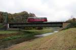 Ein Ferkel in Leipzig, Triebwagen 772 345-5 des Erfurter Bahnservice auf dem Weg nach Leipzig-Plagwitz, wo er am Sonnabend zu den 12.Leipziger Eisenbahntagen zu sehen sein wird, 16.10.2013.