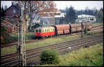 VT 03 der Teutoburger Wald Eisenbahn rangierte am 7.11.2006 im hauseigenen BW in Lengerich Hohne Großgüterwagen.