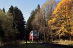 187 017 ist als P8902 (Eisfelder Talmühle - Wernigerode) kurz hinter Drei Annen Hohne unterwegs. (Danke besonders an Olli für die Bearbeitung).

Drei Annen Hohne, 15. Oktober 2017