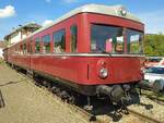 Kandertalbahn VT 109 am 2.5.26 in Kandern beim Familientag von der Seite 