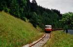 Ein solcher MAN-Schienenbus der Hohenzollerischen Landesbahn war fähig, viel zu schleppen! Er hatte zwei leistungsfähige Motoren und das reichte auch am 29.10.1984 für einen