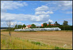 Das  advanced TrainLab  VT 605 019/519 am 21.07.2026  Driven by ETCS Guardia  auf der Frankenbahn bei Moos auf dem Weg von Stuttgart nach W�rzburg. Leider war der Triebzug an drei von vier Wagen mit Graffiti gro�fl�chig beschmiert worden, was selbstverst�ndlich digital entfernt wurde.