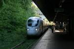 DB ICE-TD 605 004 am 13.5.2008 im Bahnhof Flensburg.