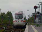 BR 605 211-1 (Diesel-ICE) verlt Puttgarden nach Hamburg. Der Bahnhof Puttgarden hat schon bessere Zeiten erlebt und wird seine bedeutung als wichtiger Grenz und Fhrbahnhof auf der Vogelfluglinie weiter verlieren wenn es eine feste Verbindung (Brcke) ber den Belt nach Dnemark gibt. Der Baubeginn ist fr 2011 vorgesehen und die Inbetriebnahme soll 2018 erfolgen.