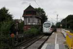 ICE-TD  Ostseebad Heringsdorf  fhrt in Rendsburg ein. Links das Museumstellwerk Rn. (22.8.2010)