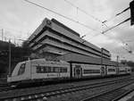 Der Dieseltriebzug VT 114 war Mitte Februar 2021 bei der Einfahrt am Hauptbahnhof Wuppertal zu sehen.