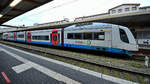 Der Dieseltriebzug VT 109 wartet Mitte Februar 2021 am Hauptbahnhof Wuppertal auf die Weiterfahrt.