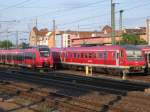 610 001 und 442 731 stehen am 28.Mai 2012 abgestellt in Nrnberg-Drrenhof.