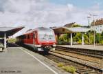 610 006 legt auf dem Weg von Nrnberg nach Schwandorf am 25.8.04 einen kurzen Halt auf Gleis 1 in Amberg ein.