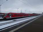 Ein Regionalexpress fhrt am 20.02.13 aus dem Hofer HBF in Richtung Regensburg.