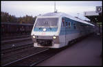 610020 hält am 16.10.1993 in Richtung Nürnberg fahrend im Bahnhof Marktredwitz.