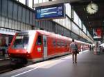 611 007-9 als RE 22491 nach Horb am 06.06.07 auf Gleis 13 des Stuttgarter HBFs.