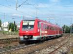 Br.611 533-1 bei der Durchfahrt des Bahnhofes Gppingen.