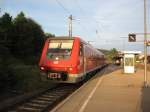 611 027-4/527-3 steht als RE 3205 abfahrbereit auf Gleis3 des St.Georgener Bahnhofs 23.7.07