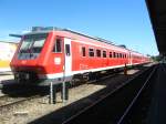 611 014-2 und ein weiterer 611 stehen zur Abfahrt nach Lindau in Friedrichshafen bereit 15.8.07