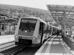 Als Plansonderfahrt ist hier der 611 005-0 in Mosbach Baden an Gleis 1 zusehen auf dem Weg nach Neckarelz. 21.9.1997 Foto Rudolf Pavel