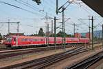 Einfahrt am 22.07.2015 von 611 502 zusammen mit 611 014 als IRE (Ulm Hbf - Basel Bad Bf) auf Gleis 8 in den Endbahnhof.