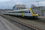 612 008 und ein weiterer, unerkannt gebliebener 612er am 07.03.2023 als RE 3 / 32680, Friedrichshafen - Ulm, in Biberach (Riß)