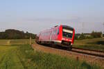 DB 612 119 legt sich als RE7 nach Lindau-Reutin auf der Allgäubahn bei Günzach in den Bogen.