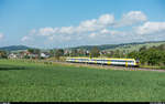 Ein 612er-Doppel als IRE Basel - Ulm passiert am 11. Mai 2018 das Einfahrsignal Wilchingen-Hallau. Da der hinterste Wagen des Zuges grossflächig versprayt war, musste sich dieser vor der Präsentation einer digitalen Graffitientfernung unterziehen lassen.