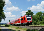 07.Juni 2016, Zwischen Kulmbach und Untersteinach fährt RE 3861/3761 Lichtenfels - Hof/Bayreuth in Richtung Neuenmarkt-Wirsberg, wo die Zugtrennung erfolgen wird.