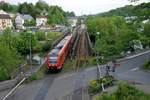 Am 10.4.2014 verlässt 612 123 den Bahnhof Weilburg.