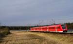 612 552 + 612 xxx als RE 3861, welcher nur an Freitagen mit 612er verkehrt, im Bogen der KBS 700 zwischen Neuluheim und Waghusel. Von Mo-Do verkehrt dieser Zug mit 425, Mrz 2008.