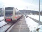 VT 612 987-8 von Kassel-Wilhelmshhe nach Hagen Hbf am 4.3.2005 bei der Ausfahrt in Meschede