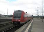 Hier 612 112 als RE3 von Dresden Hbf. nach Hof Hbf., bei der Ausfahrt am 18.8.2010 aus Hof Hbf.