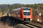 Sichtbar ohne funktionierende Neigetechnik rollt 612 148 als RE Richtung Gttingen. (bei Groschwabhausen, 25.02.2011)