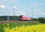 612 614 ist am 08.Mai 2012 als RE 4992 nach Jena Saalbahnhof bei Hlach(b. Kronach) Richtung Stockheim unterwegs.