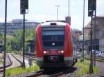 612 490-3 verläßt den Bahnhof Bayreuth in Richtung Würzburg. (Bild aufgenommen am 7.6.2006)