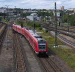 612 463 und 612 105 als RE 3786 Dresden - Hof haben Einfahrt nach Hof Hbf. Nach 3 Minuten Aufenthalt luft das Prchen als RE 3460 weiter nach Nrnberg. 05.08.2012