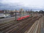 hier ein 612 beim verlassen des dresdner hauptbahnhofs fahrtziel konnt ich leider nicht erkennen . gesehen am 18.01.07 