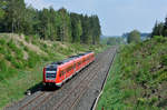612 615 mit dem RE3692 von Regensburg nach Hof bei Marktleuthen, 13.05.2016